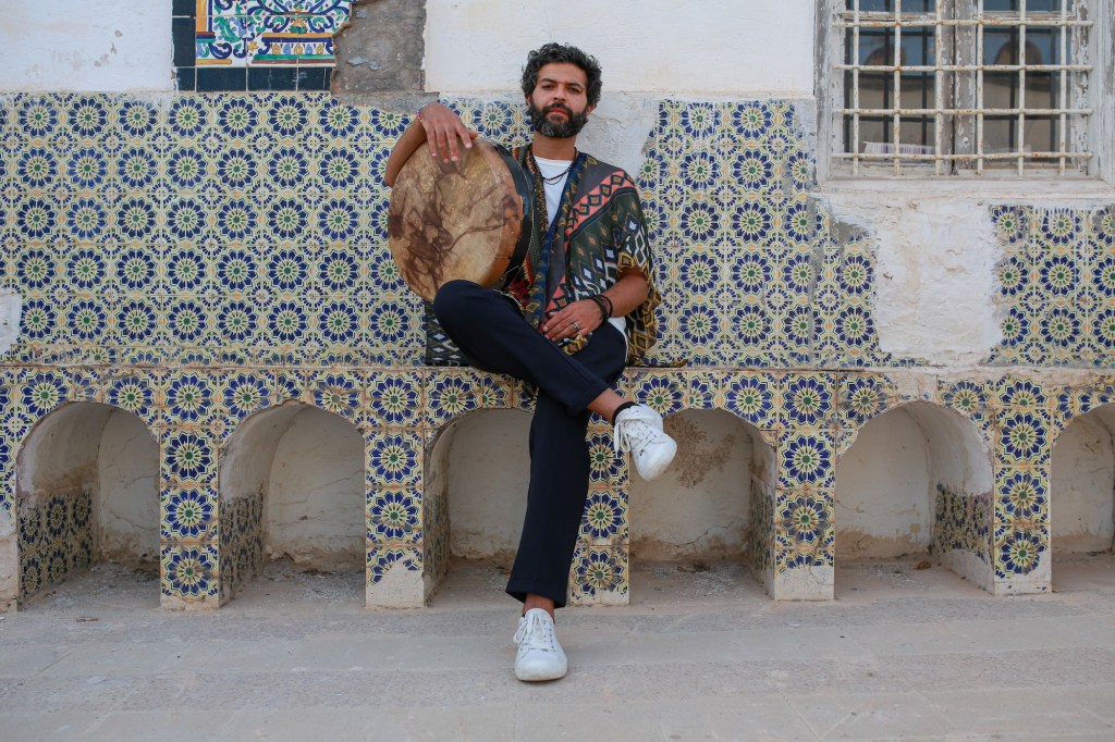 Insen, clapping dans la&nbsp;nuit